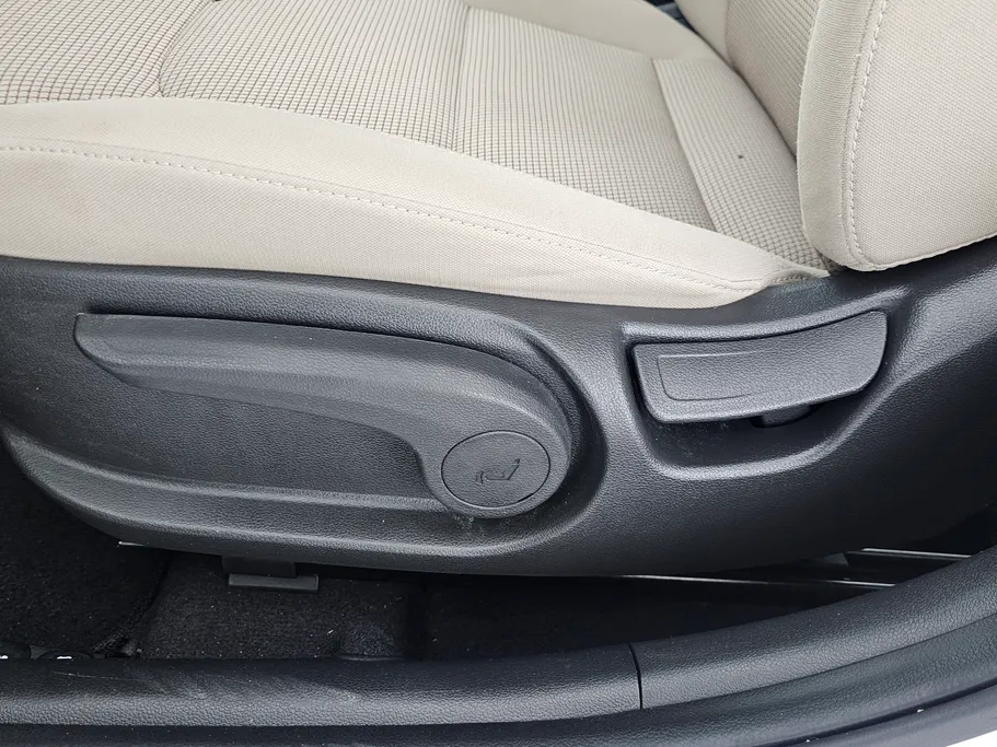2020 Hyundai Elantra GL 