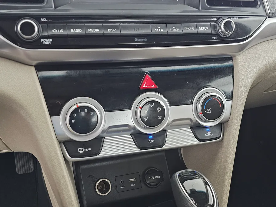 2020 Hyundai Elantra GL 