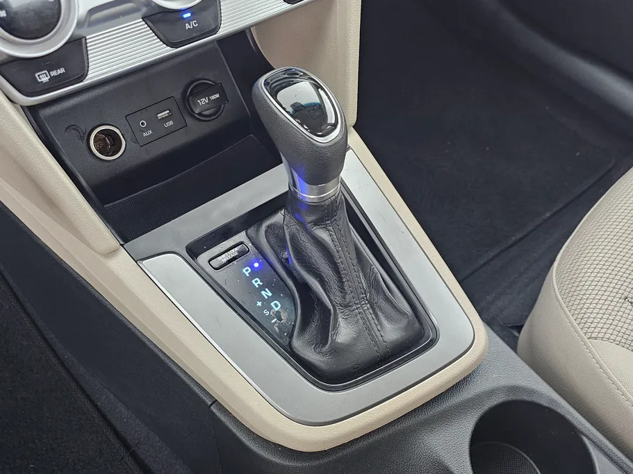 2020 Hyundai Elantra GL 