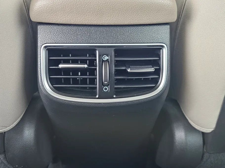 2020 Hyundai Elantra GL 