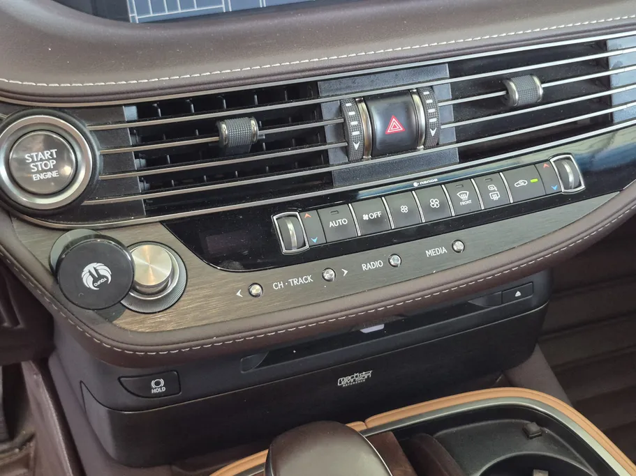 2018 Lexus LS 500 
