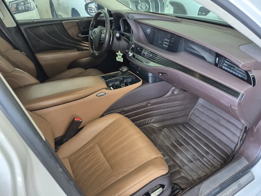 2018 Lexus LS 500 