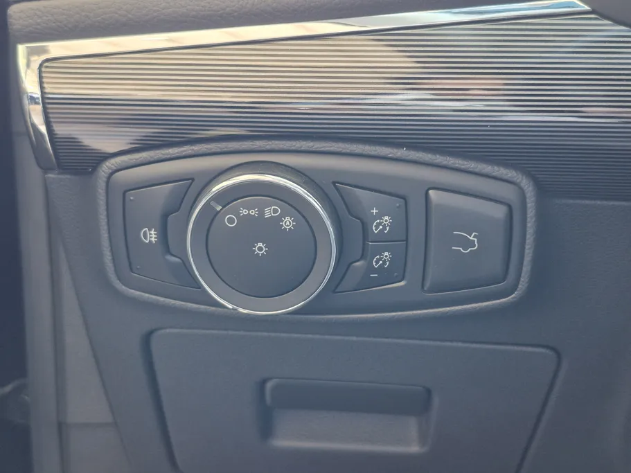 2022 Ford Taurus Ambiente 