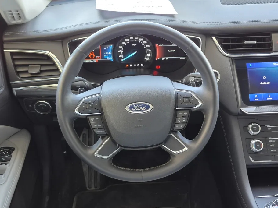 2022 Ford Taurus Ambiente 