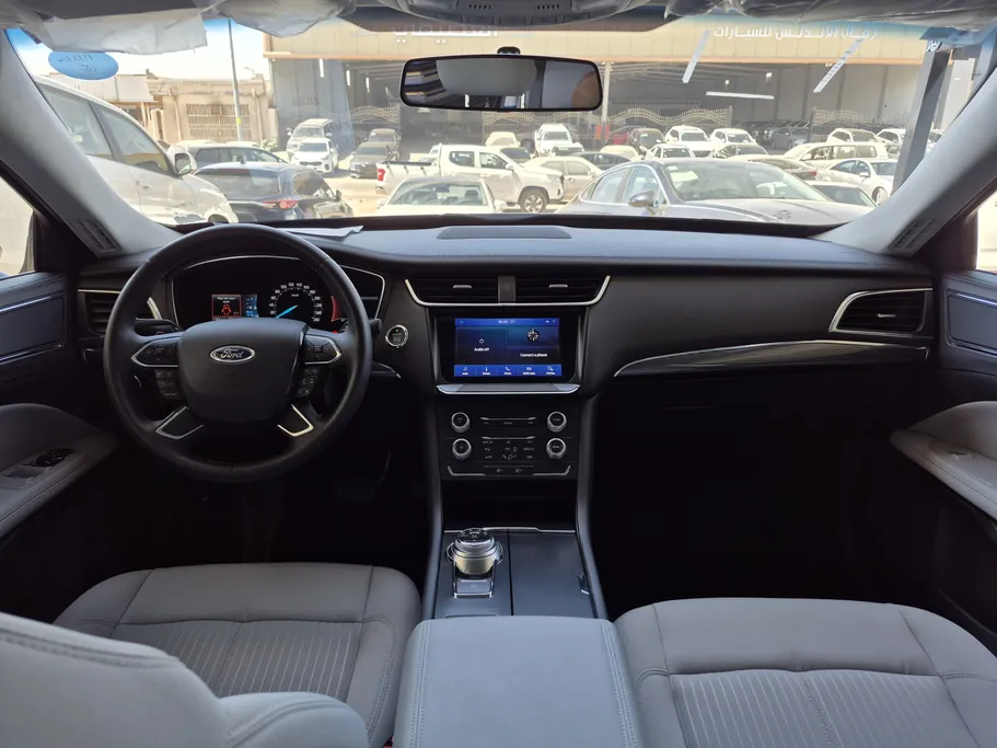 2022 Ford Taurus Ambiente 