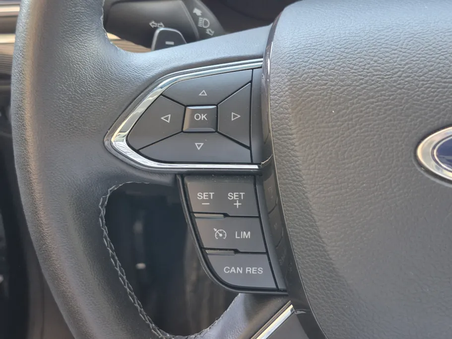 2022 Ford Taurus Ambiente 