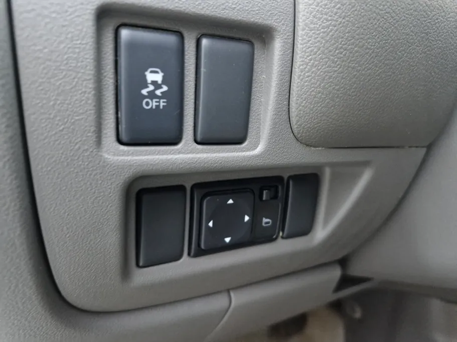 2023 Nissan Sunny SV Comfort 