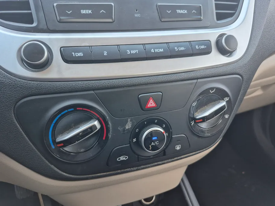 2023 Hyundai Accent Smart 