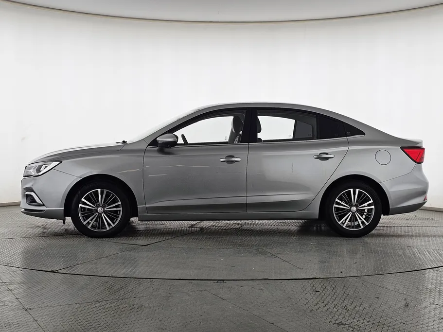 2022 MG 5 LUX 