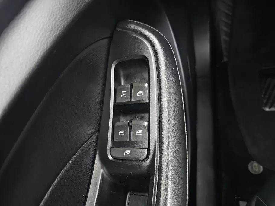 2022 MG 5 LUX 