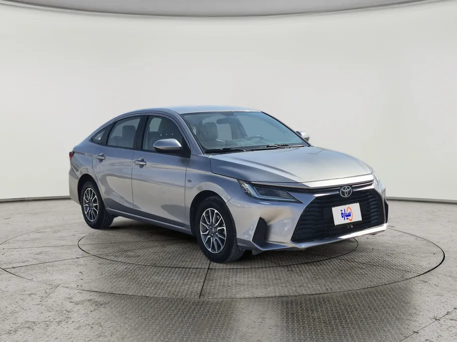 2023 Toyota Yaris  Y 