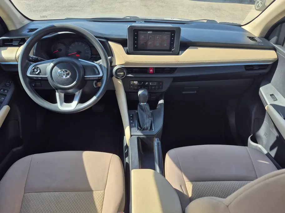 2023 Toyota Yaris  Y 