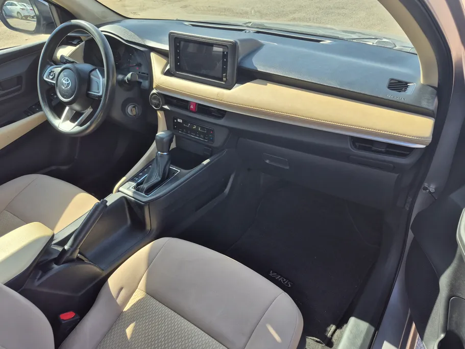 2023 Toyota Yaris  Y 