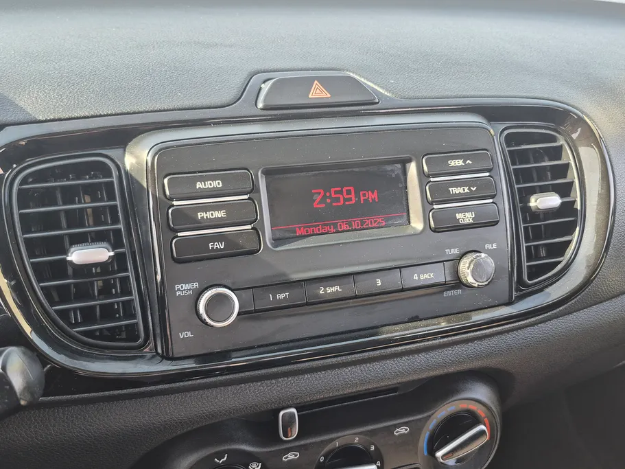 2023 Kia Pegas LX 