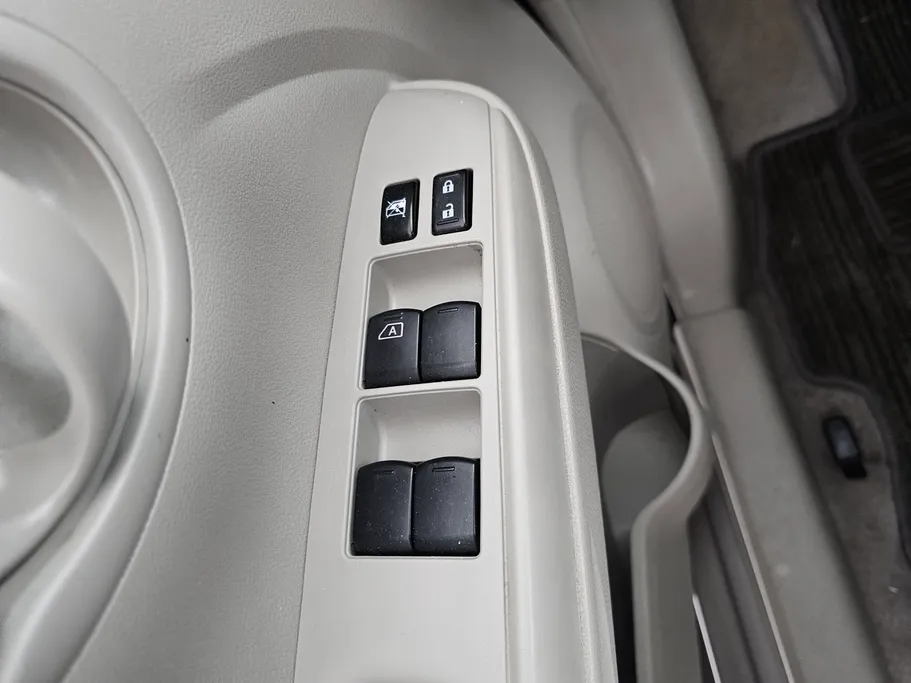 2023 Nissan Sunny SV Comfort 
