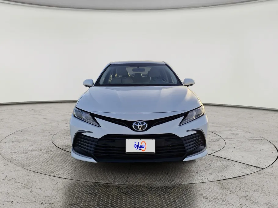 تويوتا كامري LE 2022
