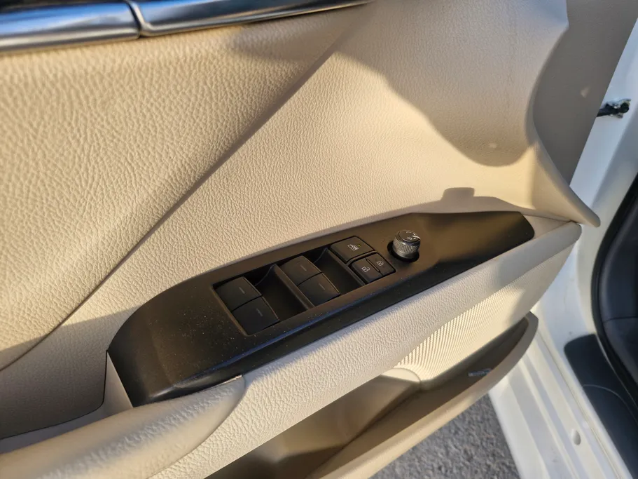 2022 Toyota Camry  LE 