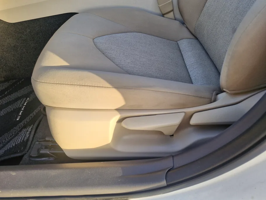 2022 Toyota Camry  LE 