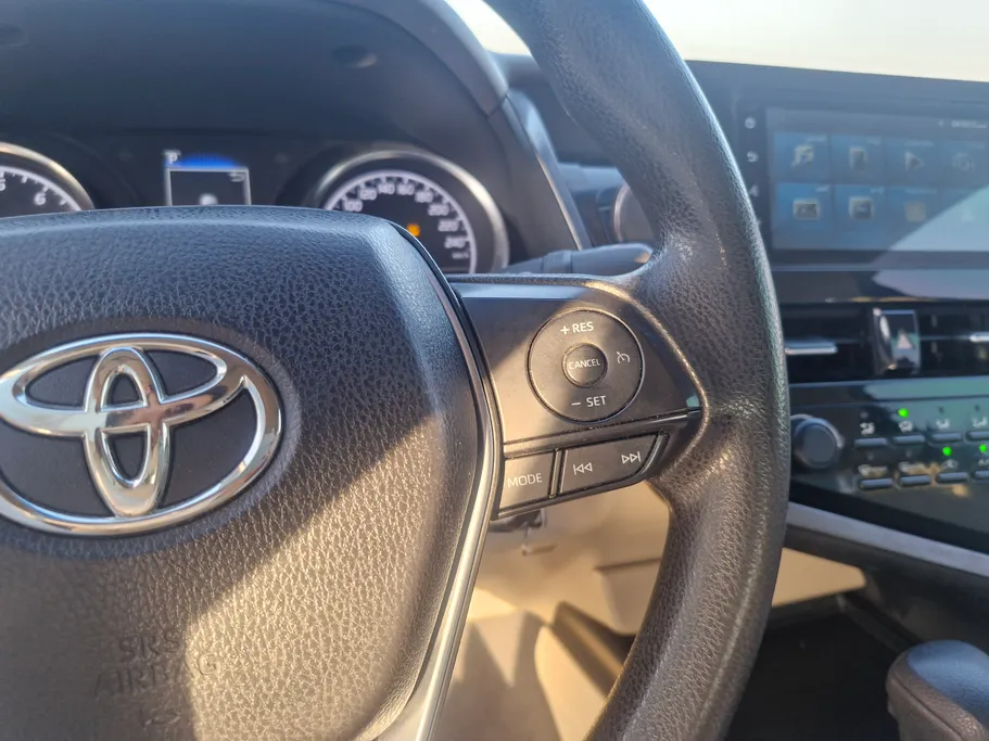 2022 Toyota Camry  LE 
