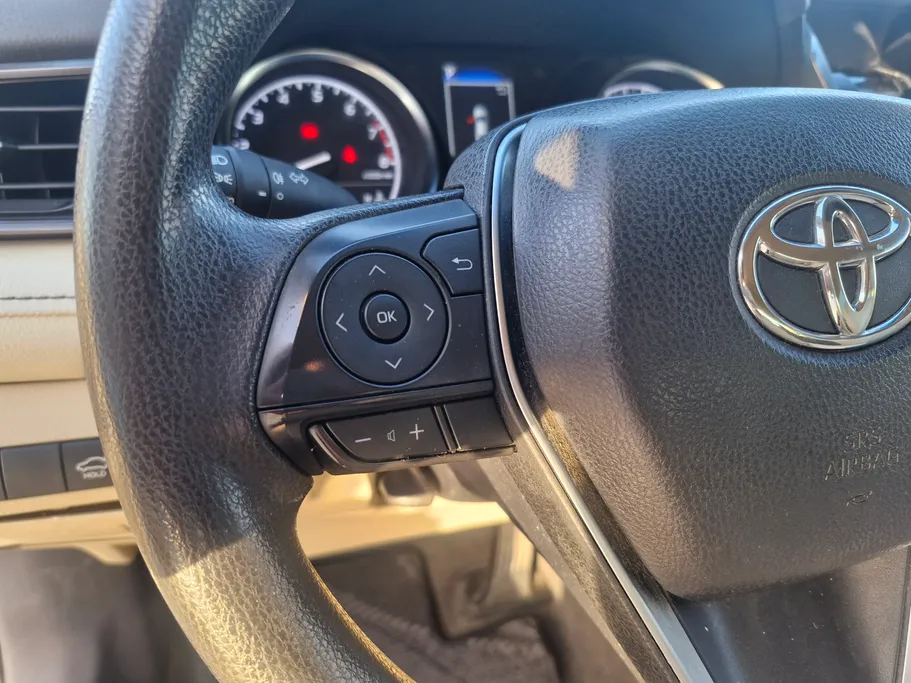 2022 Toyota Camry  LE 