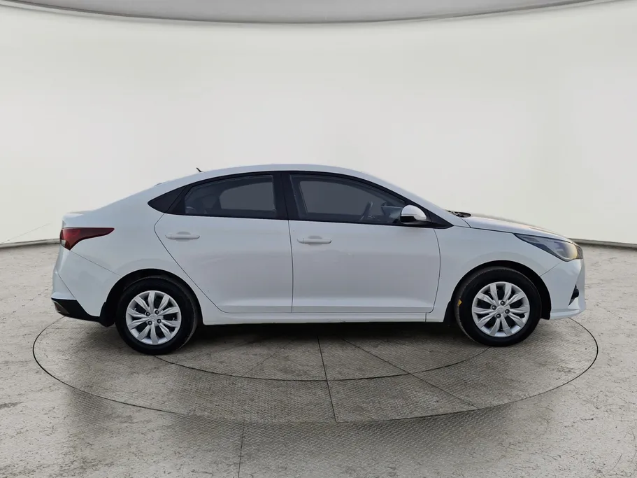 هيونداي اكسنت سمارت 2023 