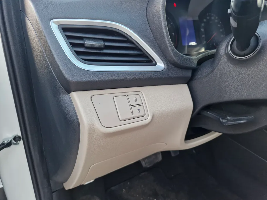 2023 Hyundai Accent Smart 