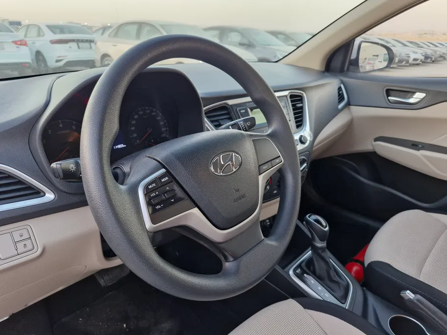 2023 Hyundai Accent Smart 