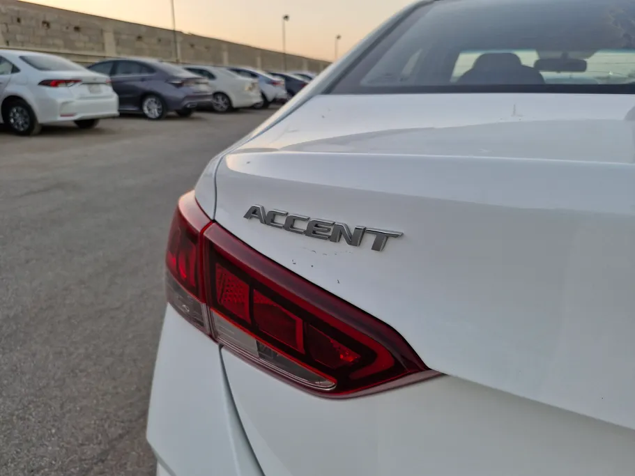 2023 Hyundai Accent Smart 