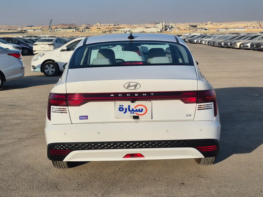 2024 Hyundai Accent Fleet 