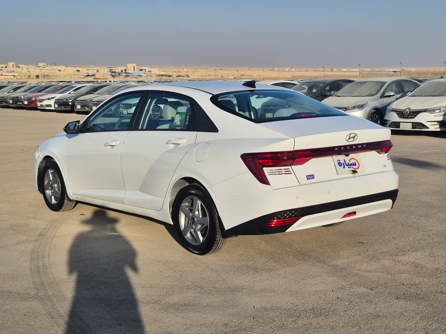 2024 Hyundai Accent Fleet 