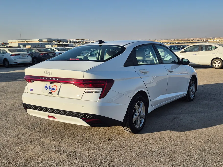 2024 Hyundai Accent Fleet 