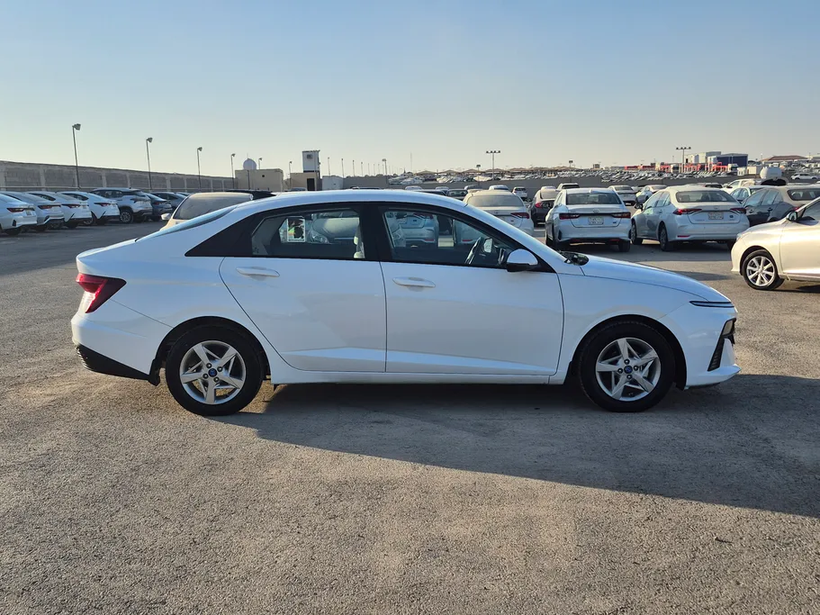 2024 Hyundai Accent Fleet 
