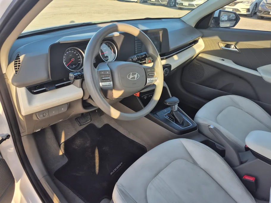2024 Hyundai Accent Fleet 
