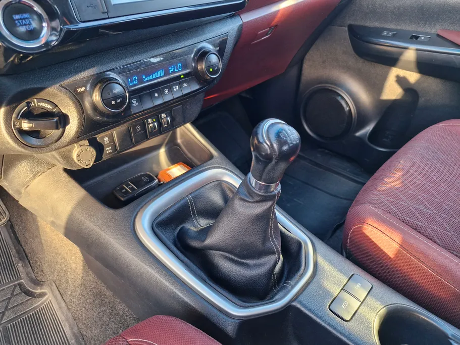 2023 Toyota Hilux SGLX 