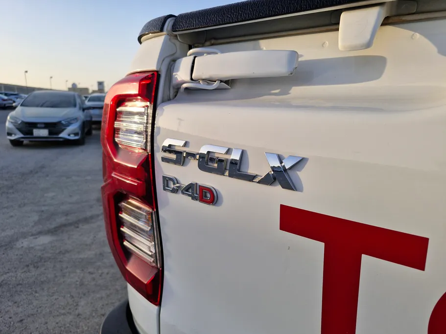 2023 Toyota Hilux SGLX 