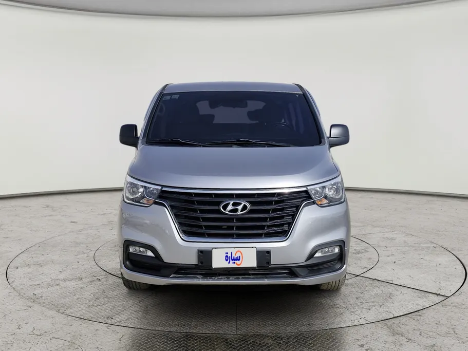 2019 Hyundai Grand Starex passenger 