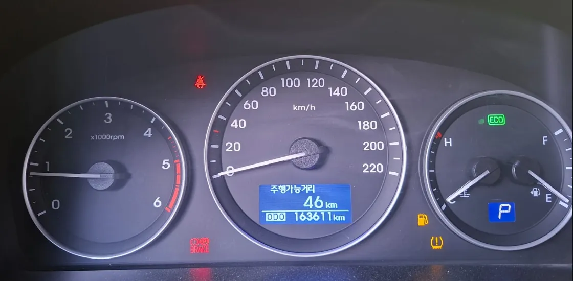 2019 Hyundai Grand Starex passenger 