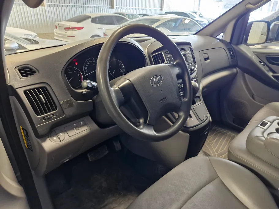 2020 Hyundai Grand Starex cargo 