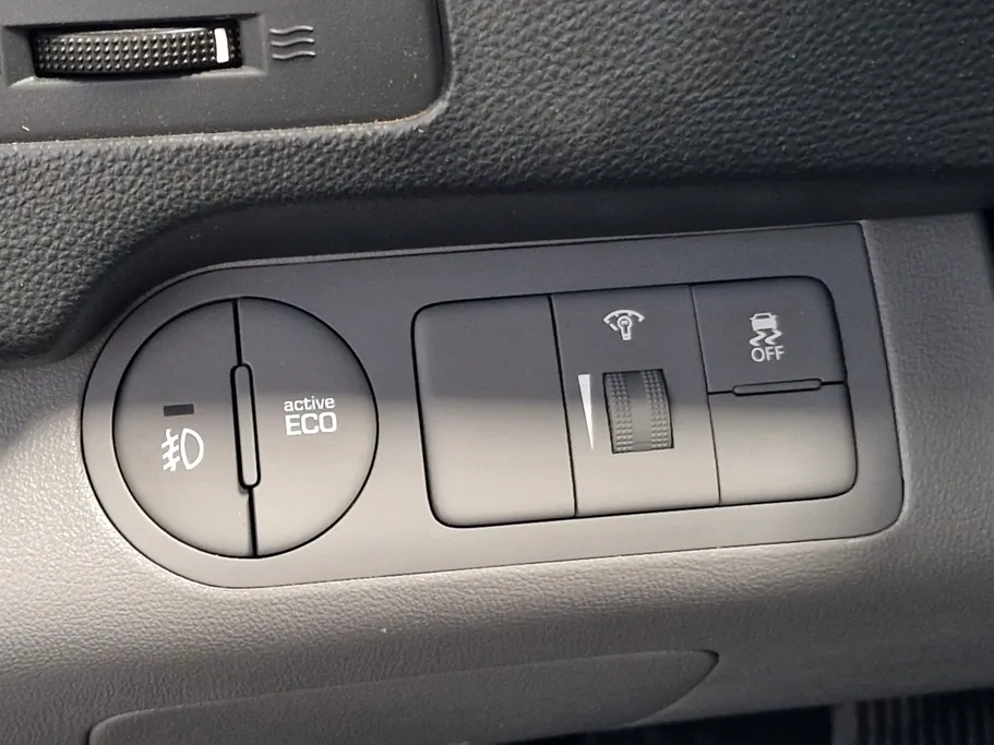 2020 Hyundai Grand Starex cargo 