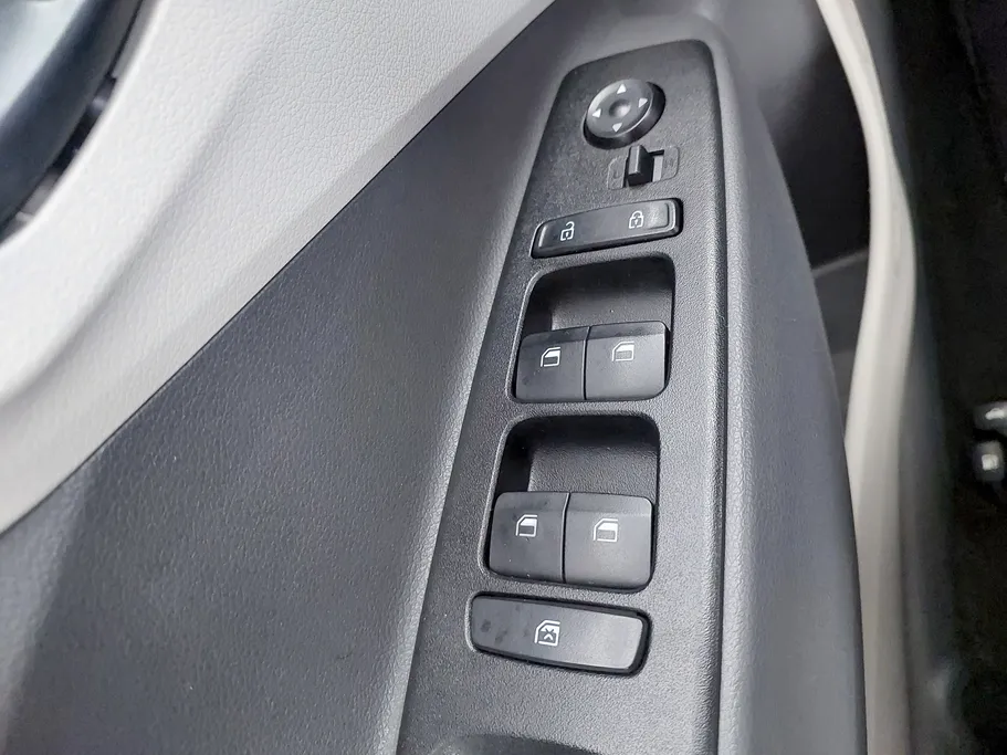 2023 Hyundai Grand i10 Fleet 