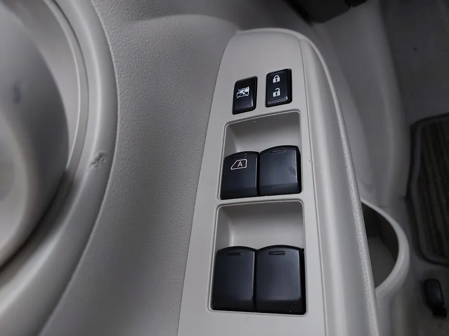 2023 Nissan Sunny SV Comfort 