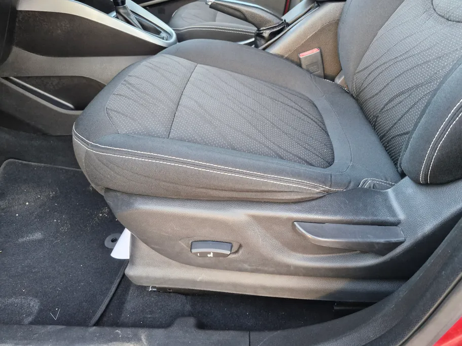 2023 Chevrolet Groove LT 