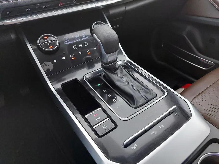 2022 Chery Tiggo 8 LUXURY 