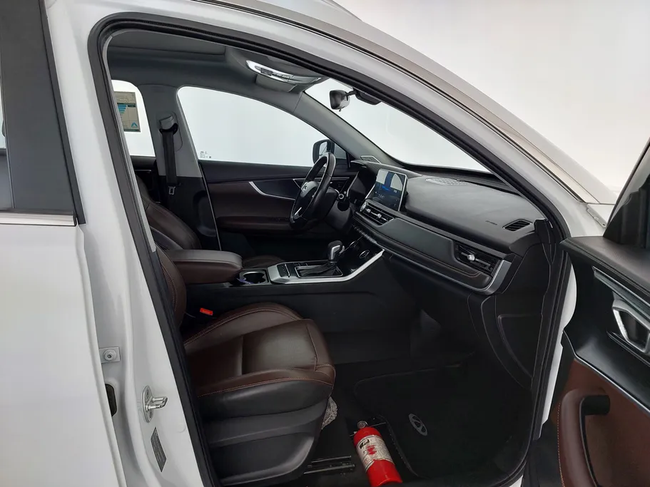 2022 Chery Tiggo 8 LUXURY 