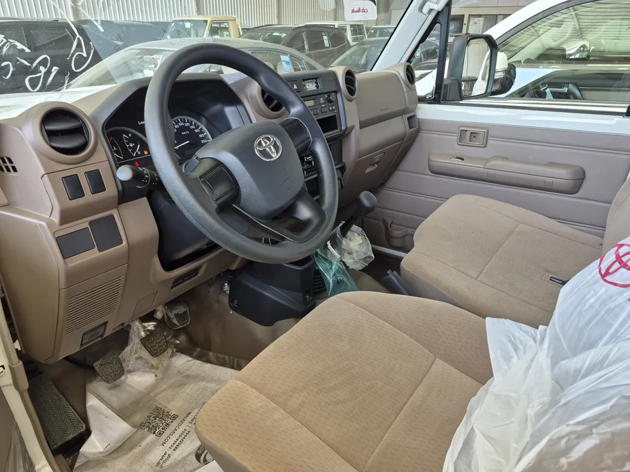 2024 Toyota LAND CRUISER 70 DLX 3DR 