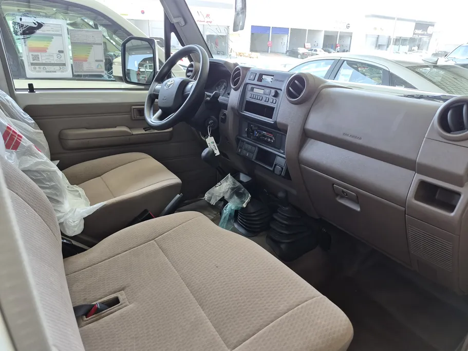 2024 Toyota LAND CRUISER 70 DLX 3DR 