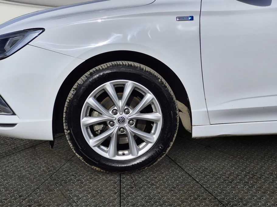 2023 MG 5 STD 