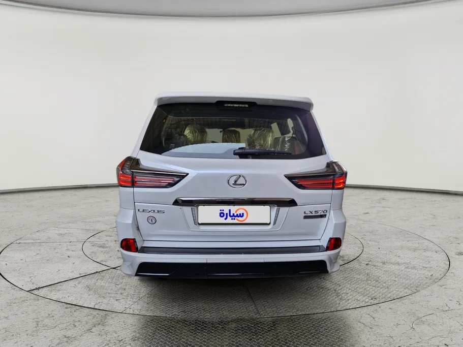 2021 Lexus LX 570 Black Ed. 