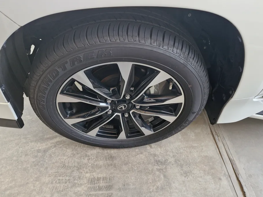 2021 Lexus LX 570 Black Ed. 