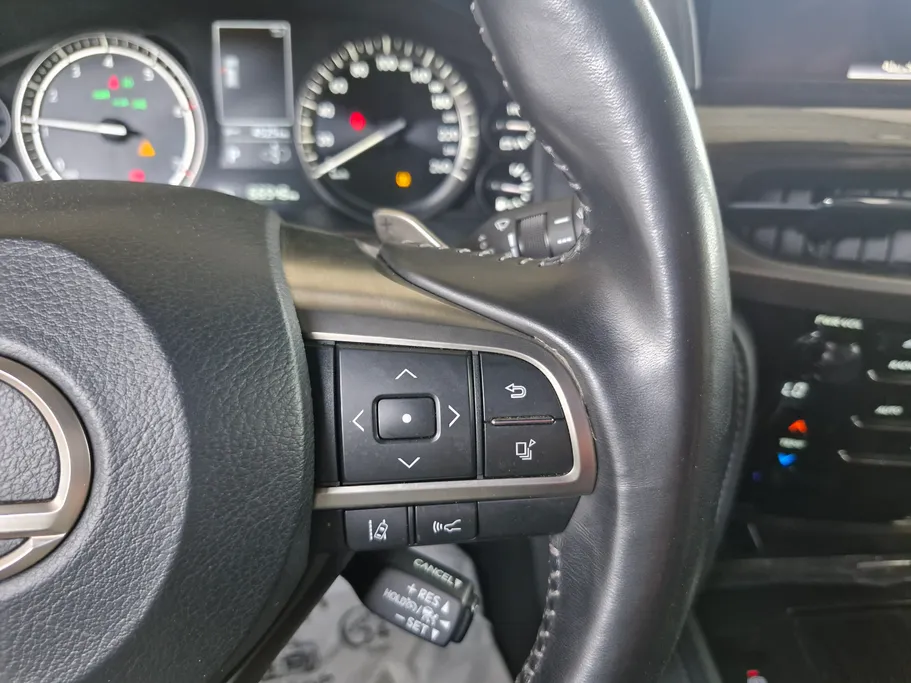 2021 Lexus LX 570 Black Ed. 